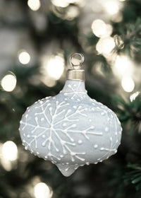 Holiday Curvy Retro Ornament