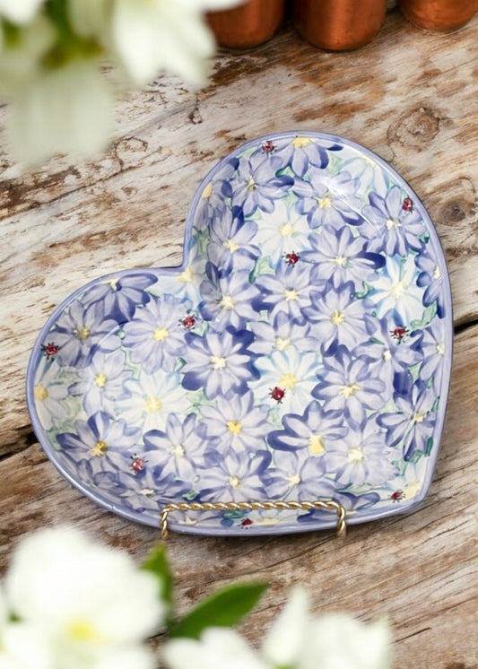 Daisy 3 medium heart shaped ceramic plate 