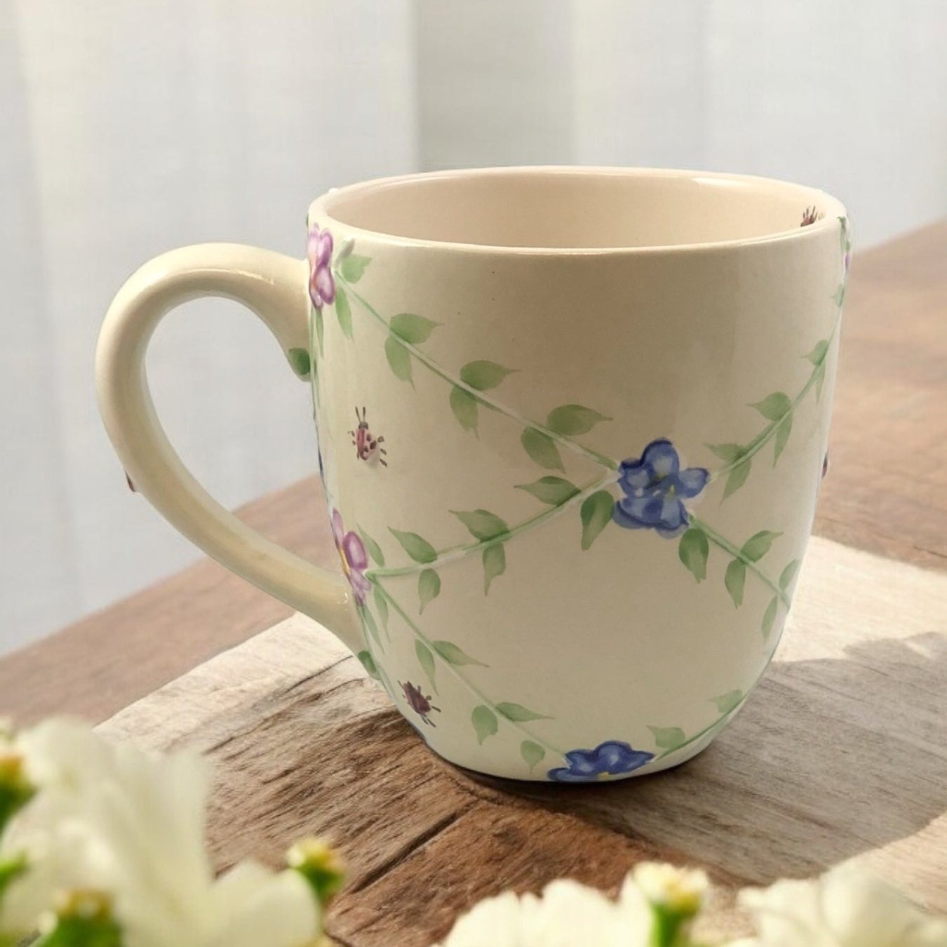 Large Green Leaves Mug - LadybirdCeramics 