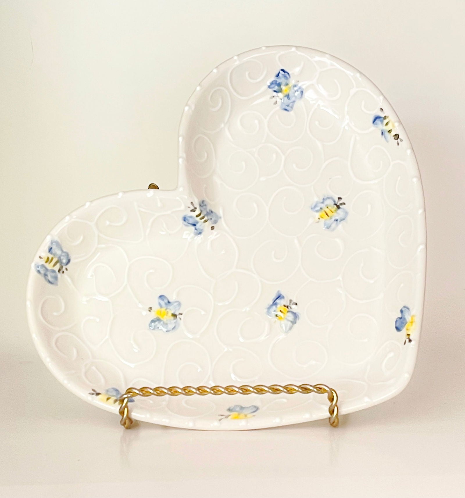 Medium Heart - LadybirdCeramics