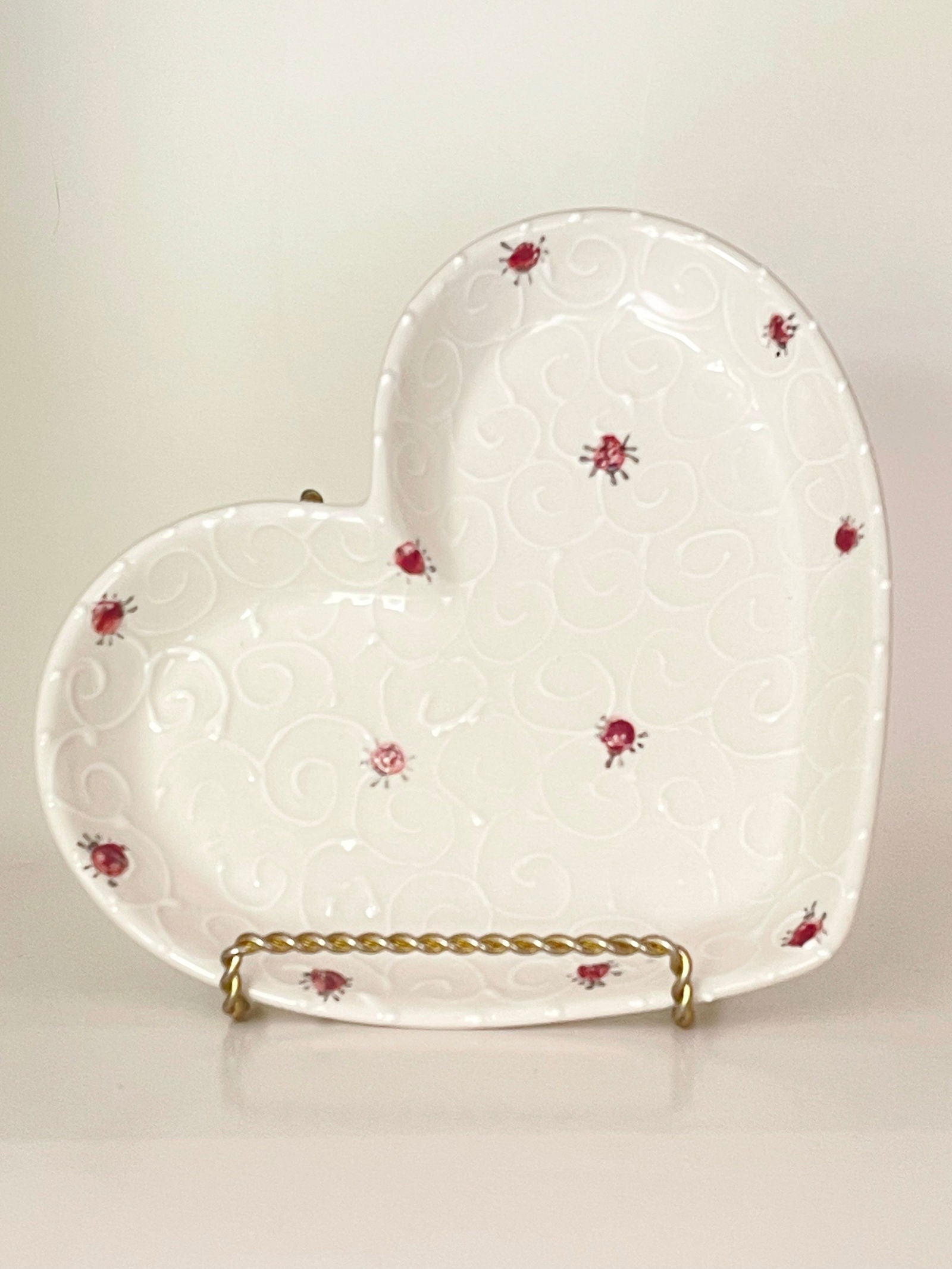 Medium Heart - LadybirdCeramics