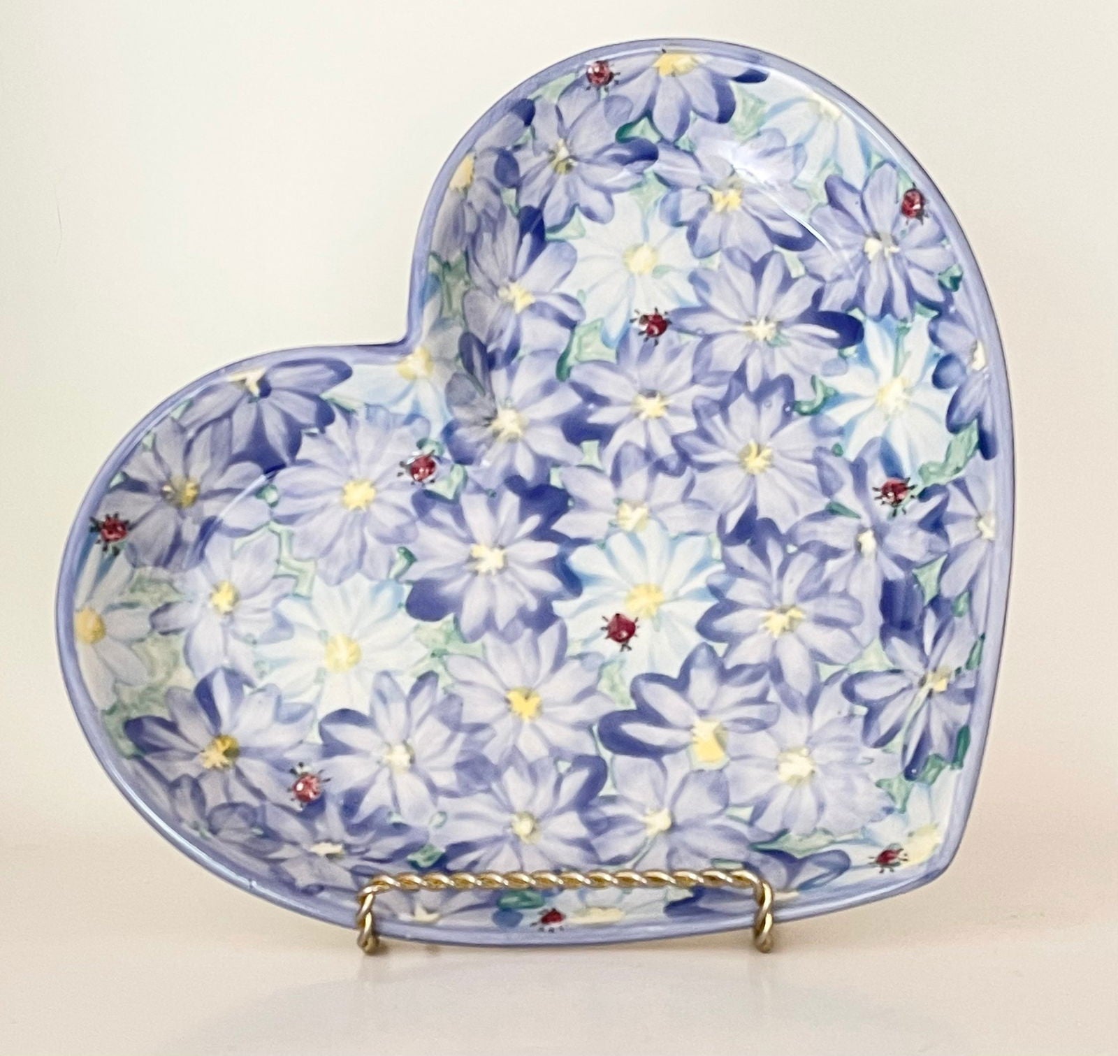 Medium Heart - LadybirdCeramics