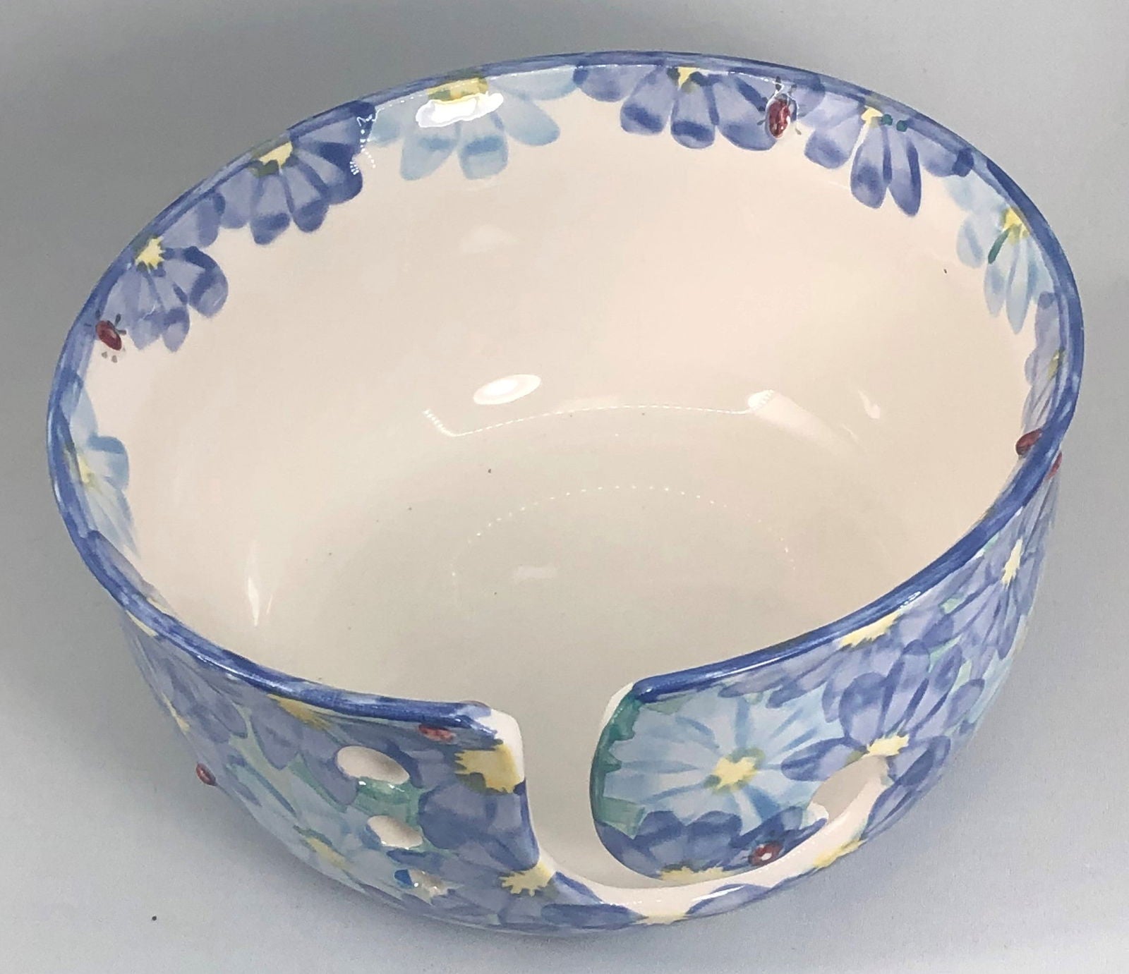 Knitting bowl / Yarn Bowl - Blue Daisy LadybirdCeramics