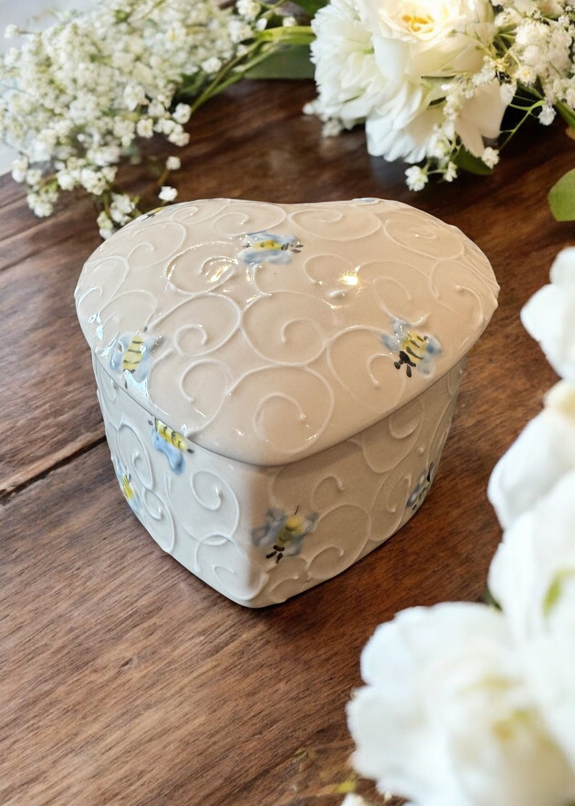 bee heart box 