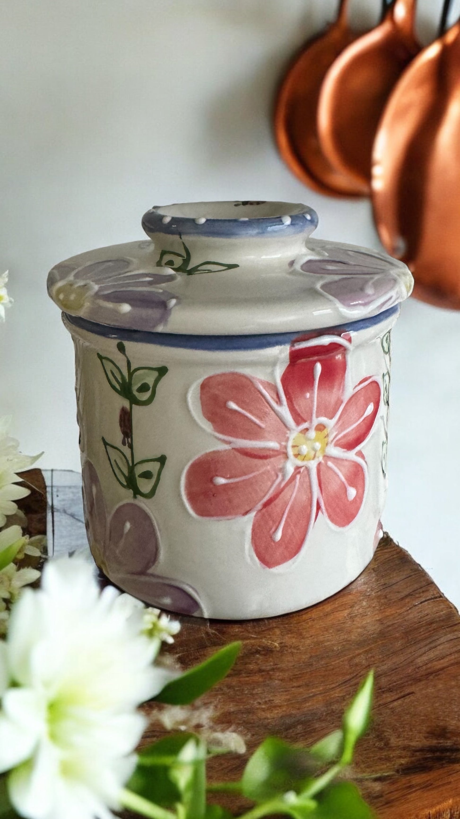 Daisy pattern butter crockery container